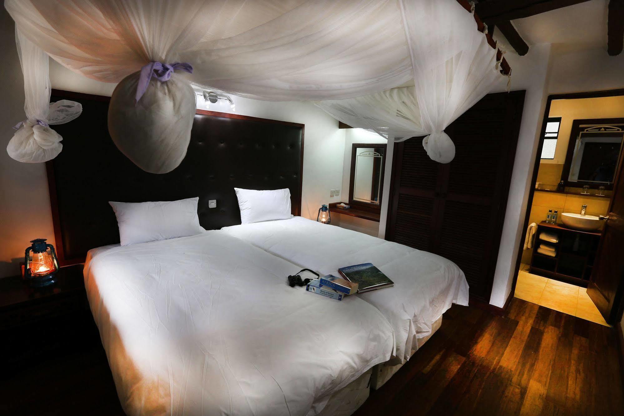 Mara River Lodge Aitong Екстериор снимка
