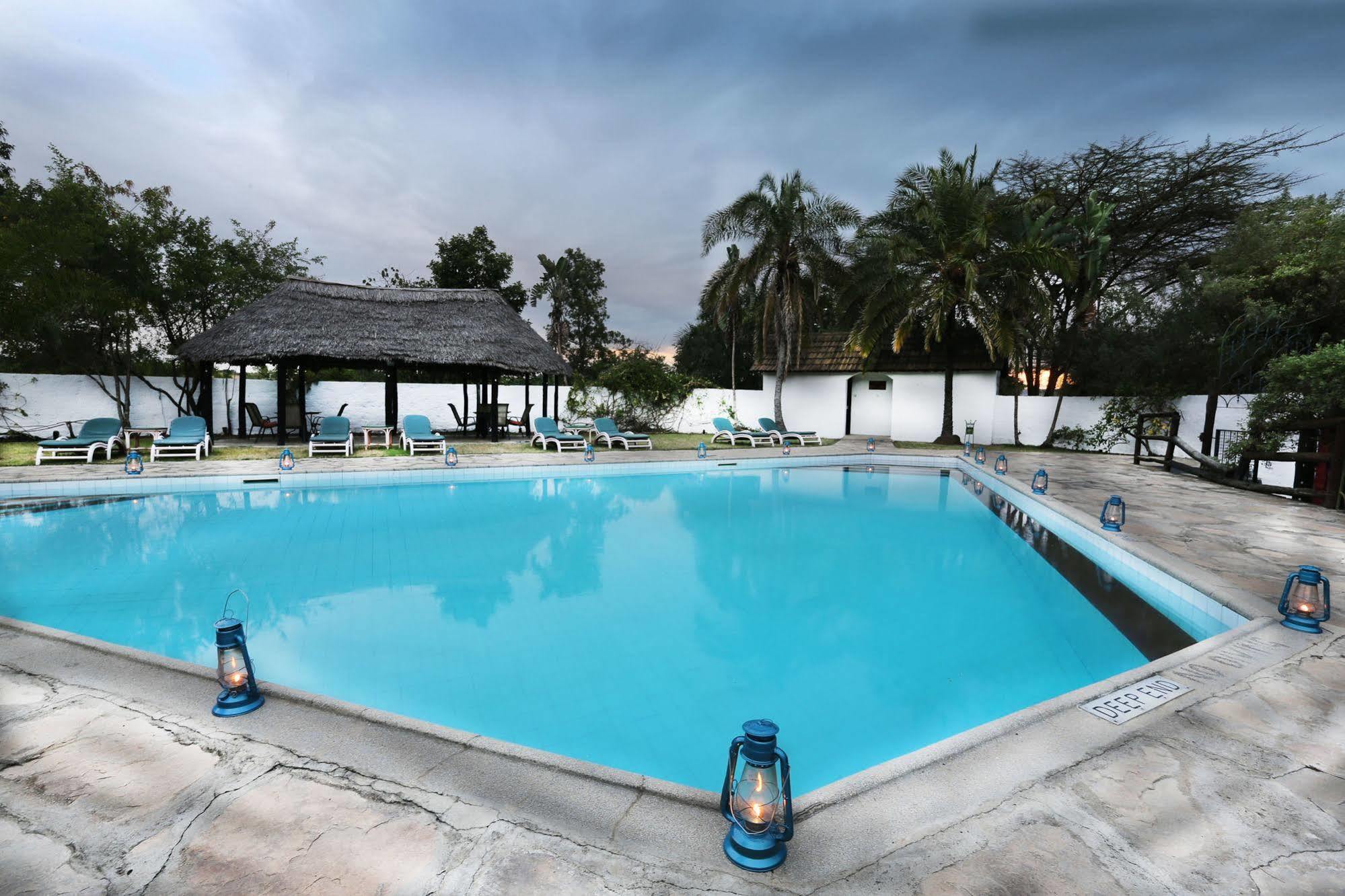 Mara River Lodge Aitong Екстериор снимка