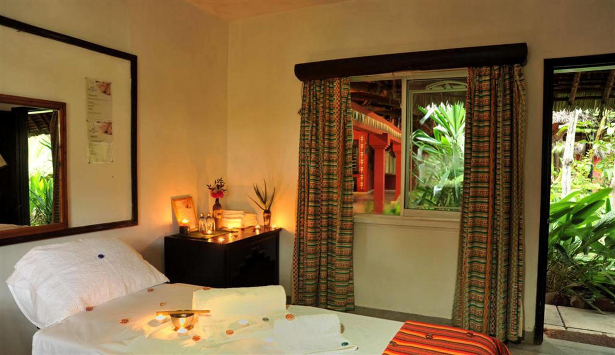 Mara River Lodge Aitong Екстериор снимка